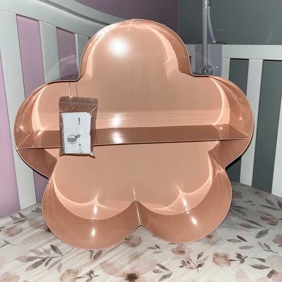 Retro pale pink flower wall hanging shelf - Picture 2 of 2